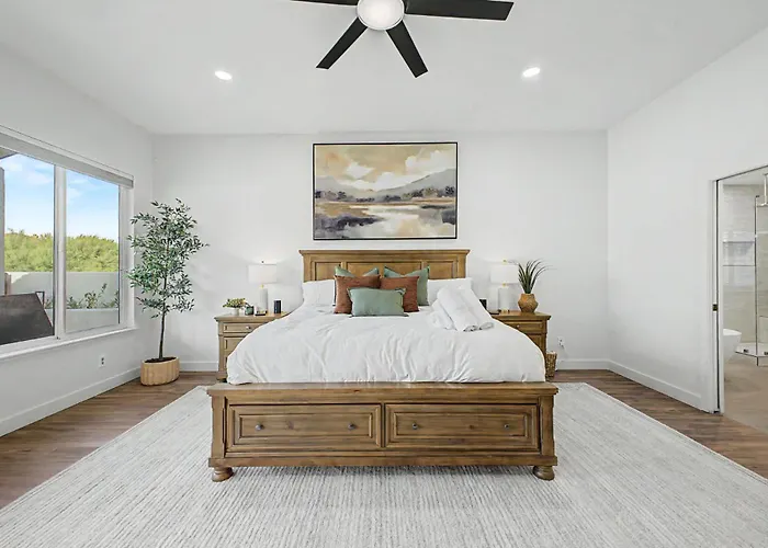 4br Getaway With Pool & Game Holiday home Scottsdale