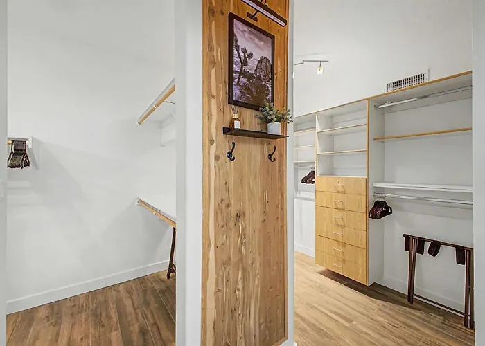 4br Getaway With Pool & Game Holiday home *