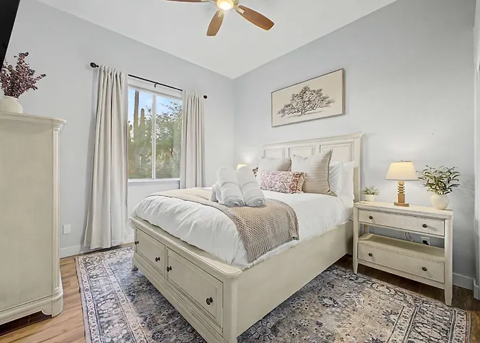 4br Getaway With Pool & Game Holiday home Scottsdale