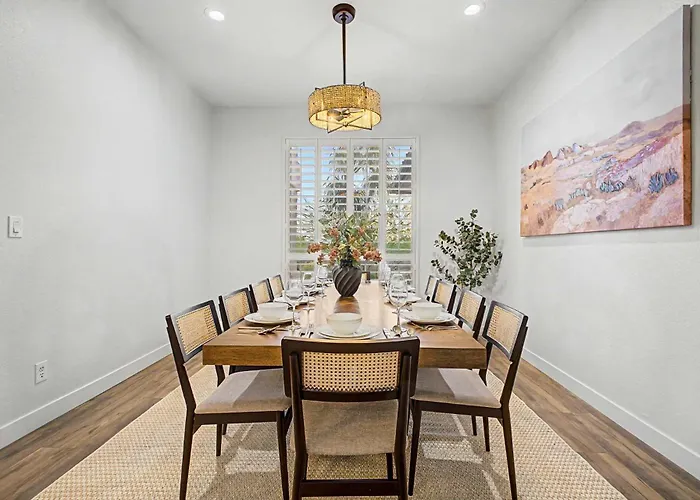 Holiday home 4br Getaway With Pool & Game Scottsdale