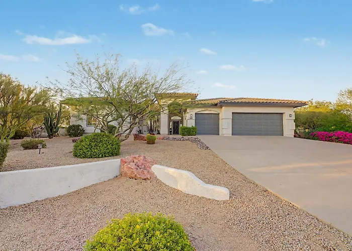 4br Getaway With Pool & Game Holiday home Scottsdale